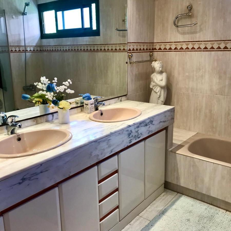 Maresto Apartamento ซาลอว์ ภายนอก รูปภาพ